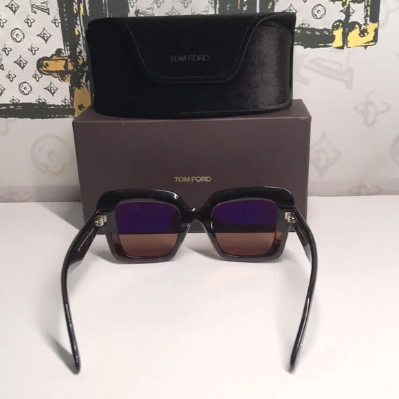New Authentic Tom Ford Esme TF1157 52J Havana/Brown Sunglasses display picture 3